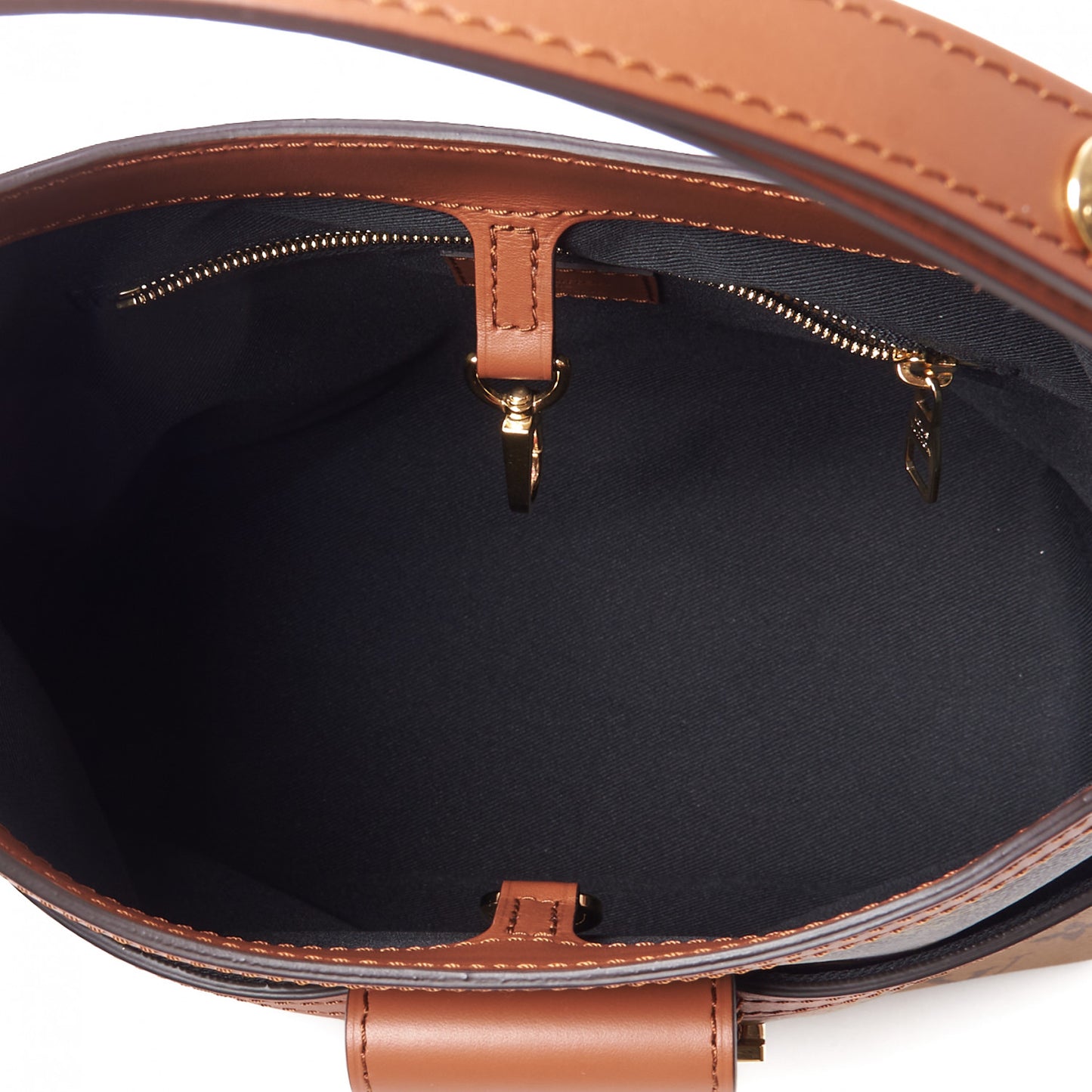 Reverse Monogram Dauphine Hobo PM