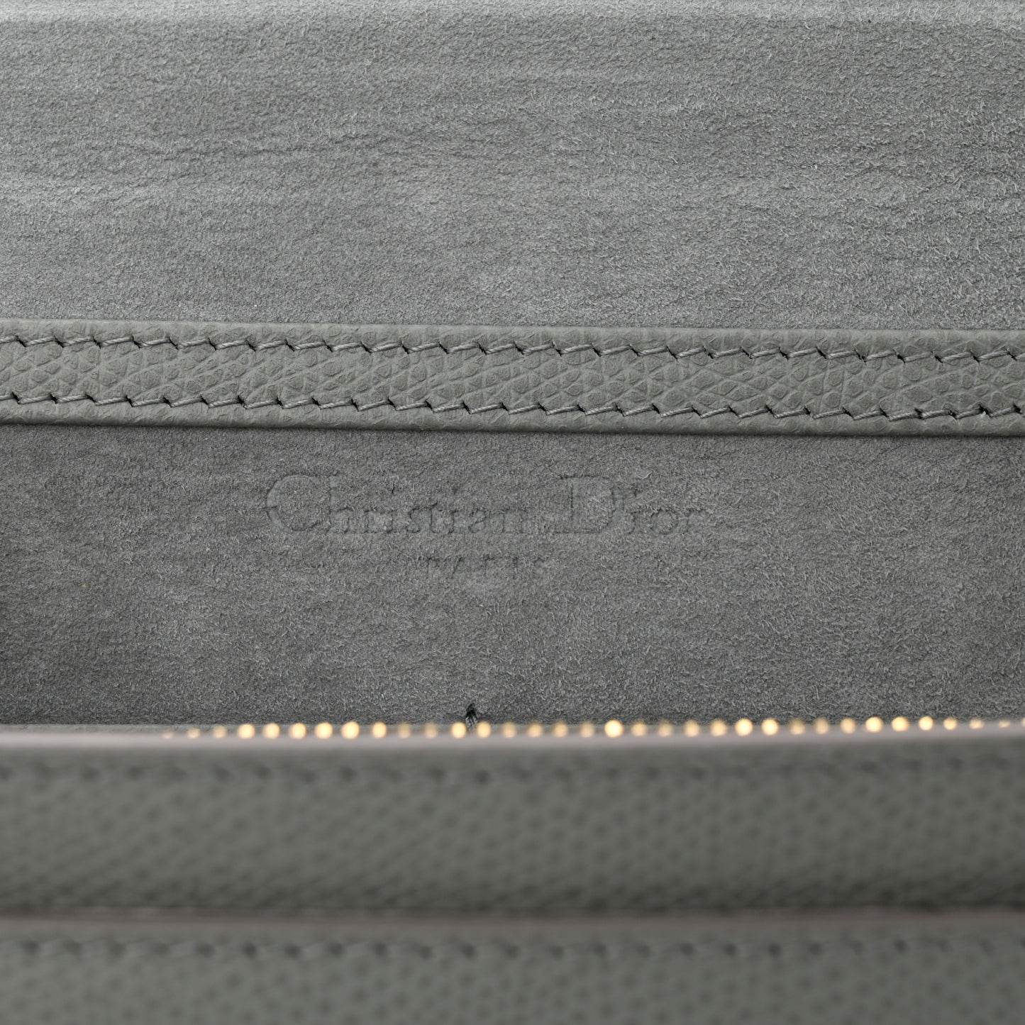 Grained Calfskin 30 Montaigne 2 in 1 Pouch Grey