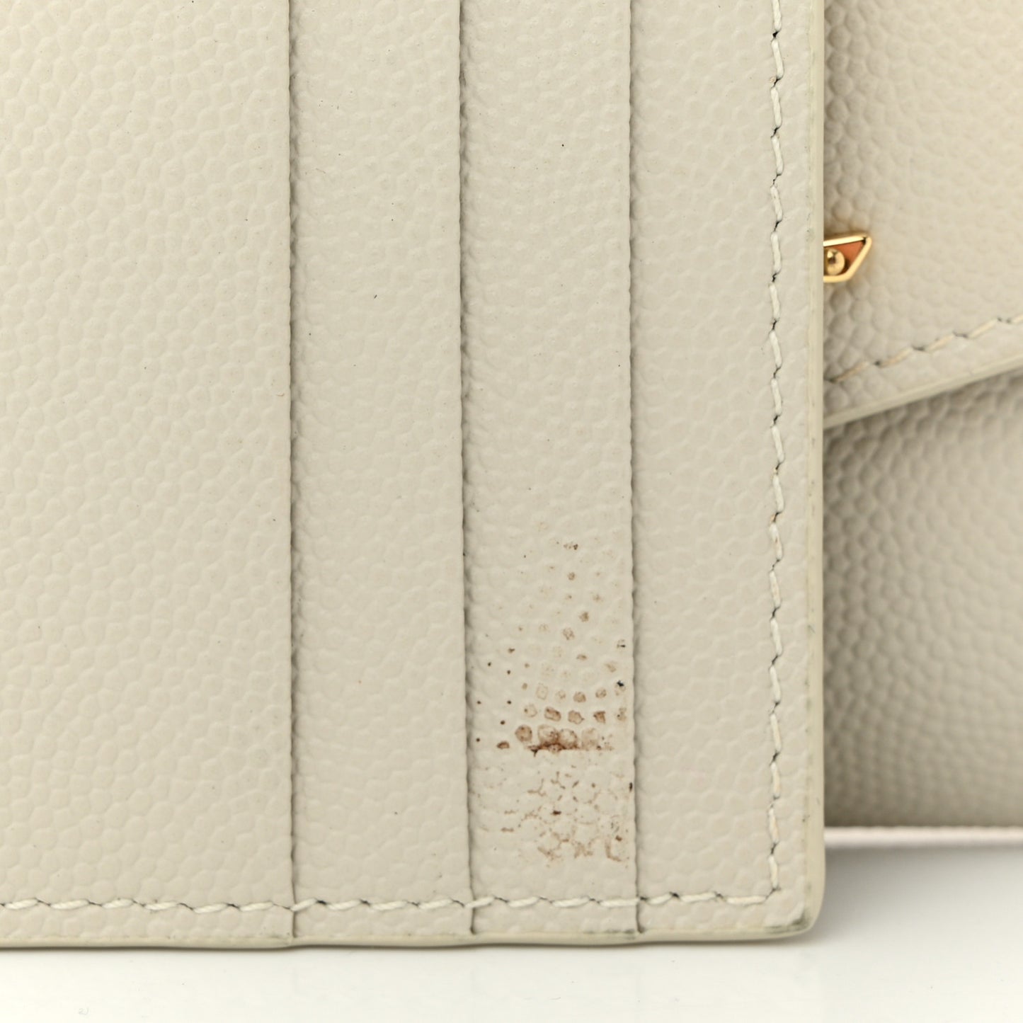 Grain De Poudre Monogram Uptown Chain Wallet Crema Soft