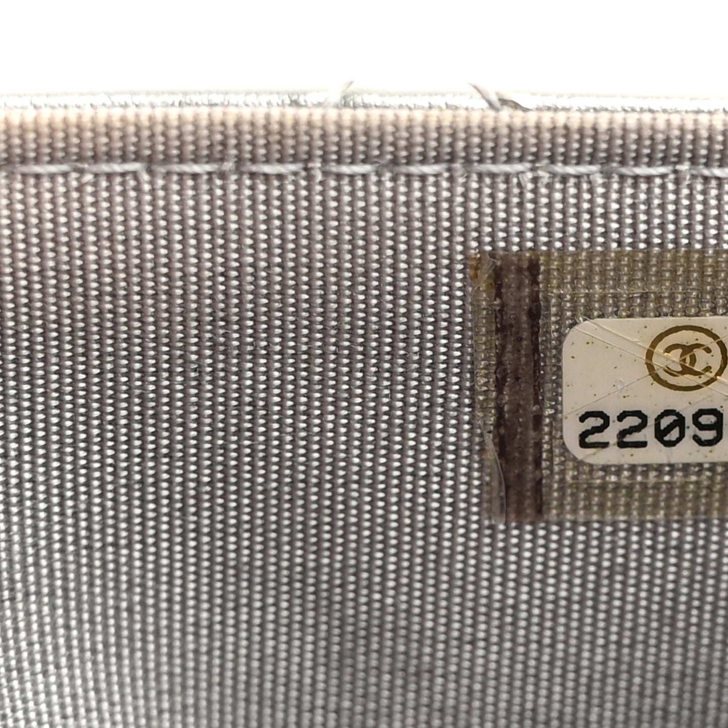 Patent Quilted Golden Class Wallet on Chain WOC Silver