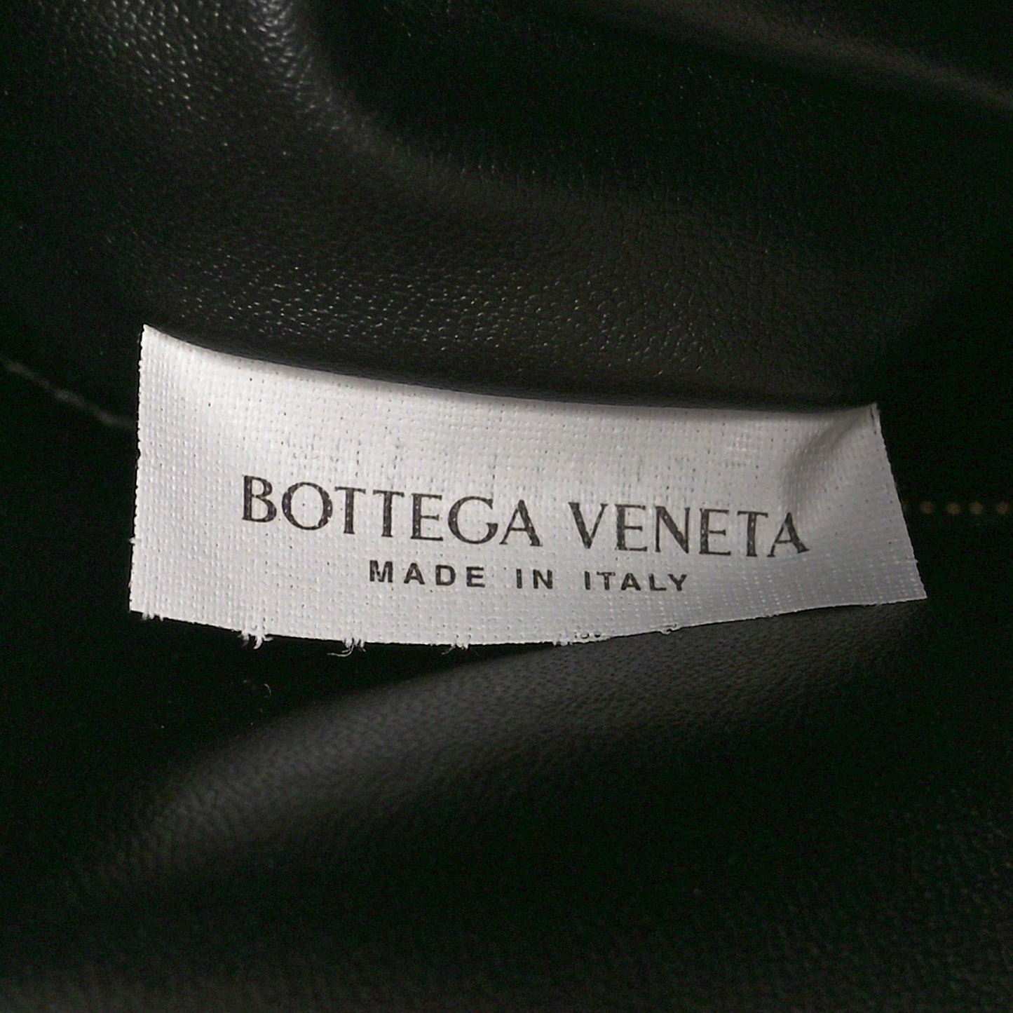 Silky Calfskin Large Hop Black