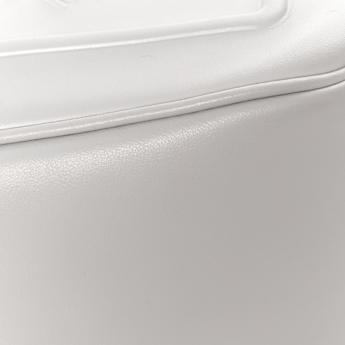 Grace Lux Triangle Shoulder Bag White