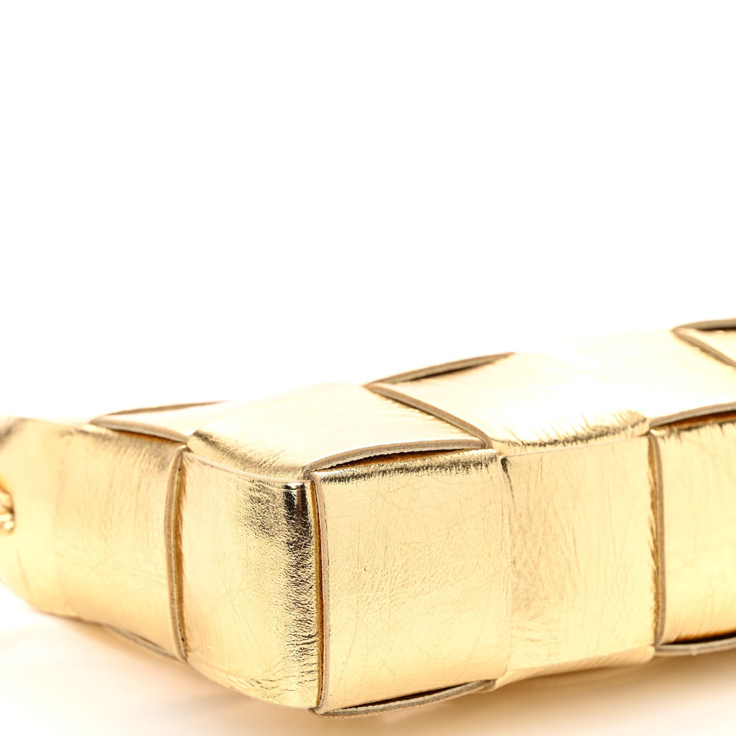Metallic Lambskin Maxi Intrecciato Cassette Pouch On Strap Bag Gold