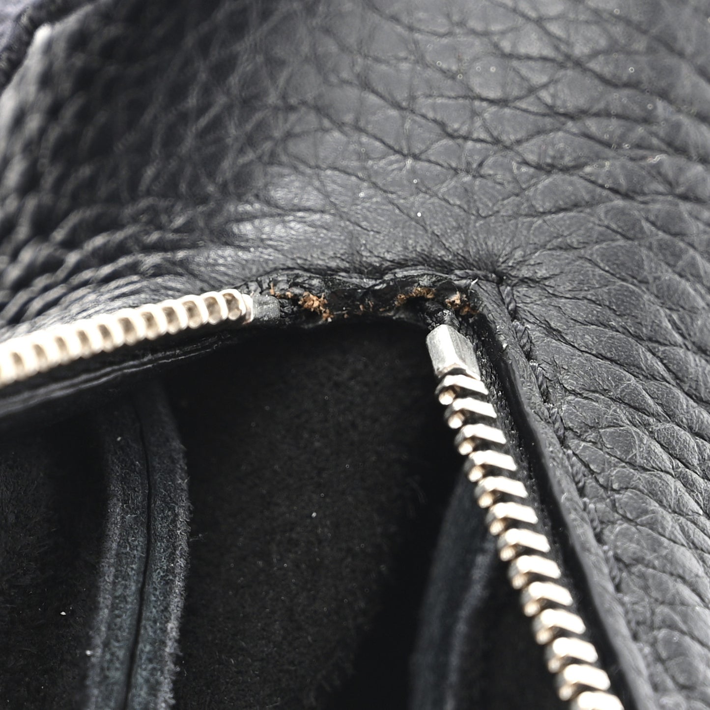 Grained Calfskin Large Slouchy Banana Bag Black