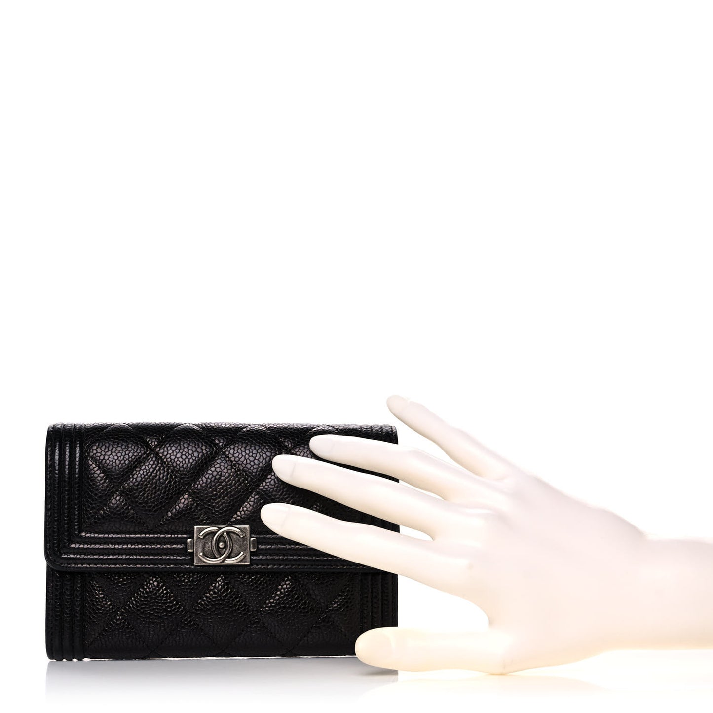 Caviar Quilted Medium Boy Flap Wallet Black