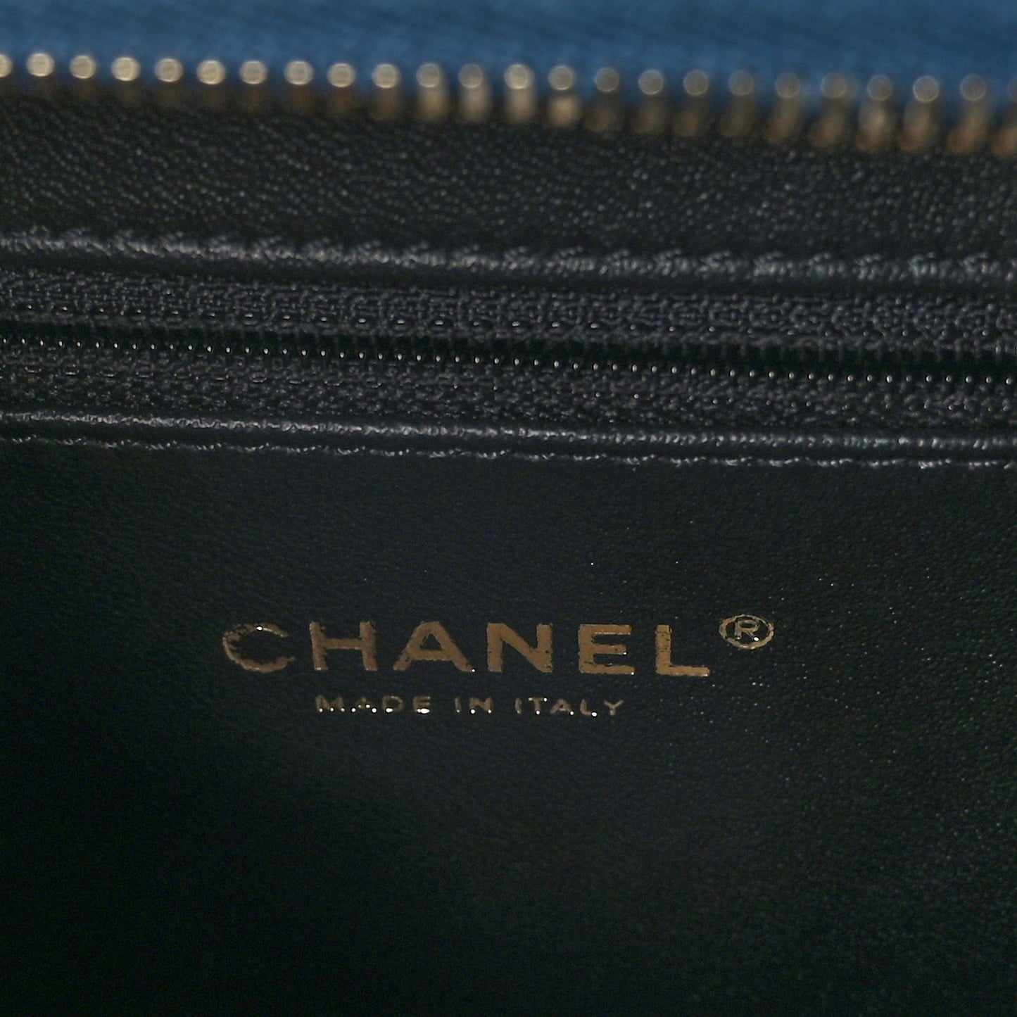 Caviar Quilted Medium CC Filigree Vanity Case Navy Black