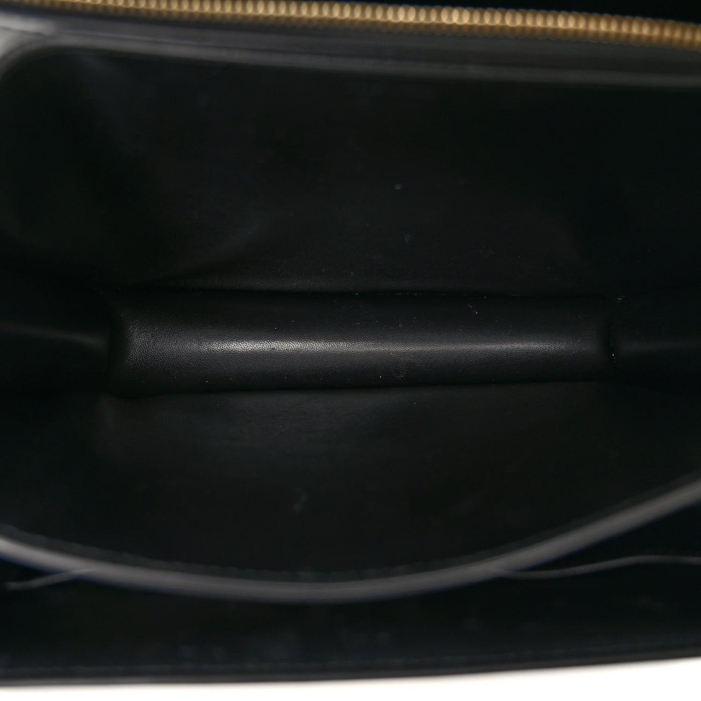 Box Calfskin Medium Classic Box Flap Bag Black