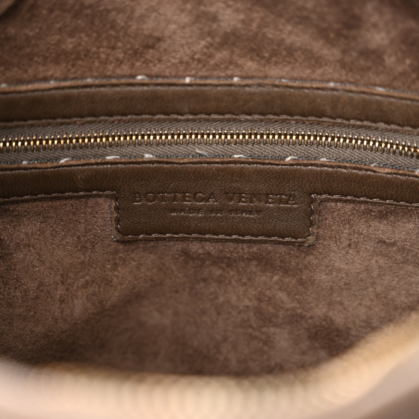 Nappa Intrecciato Medium Veneta Hobo Ebano