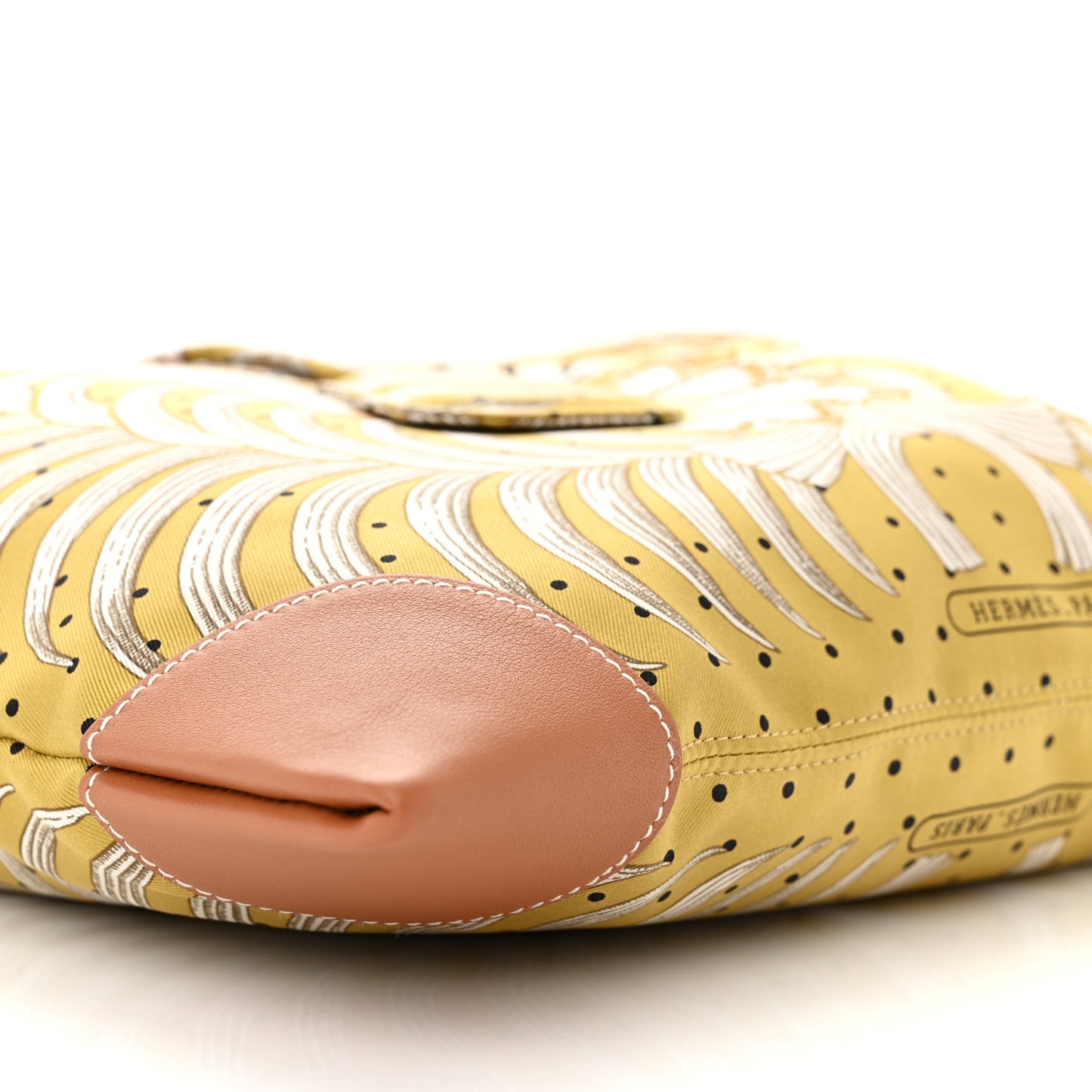 Silk Barenia Tiger Royal Silky City 33 Bag