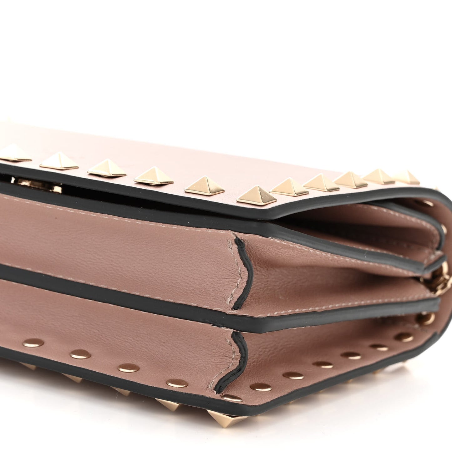 Vitello Rockstud Wallet on Chain Poudre