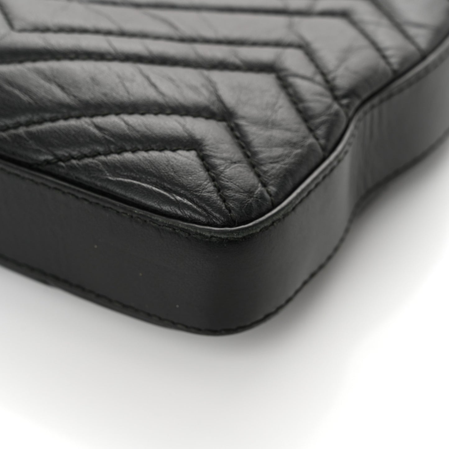 Calfskin Matelasse GG Marmont Flat Messenger Bag Black