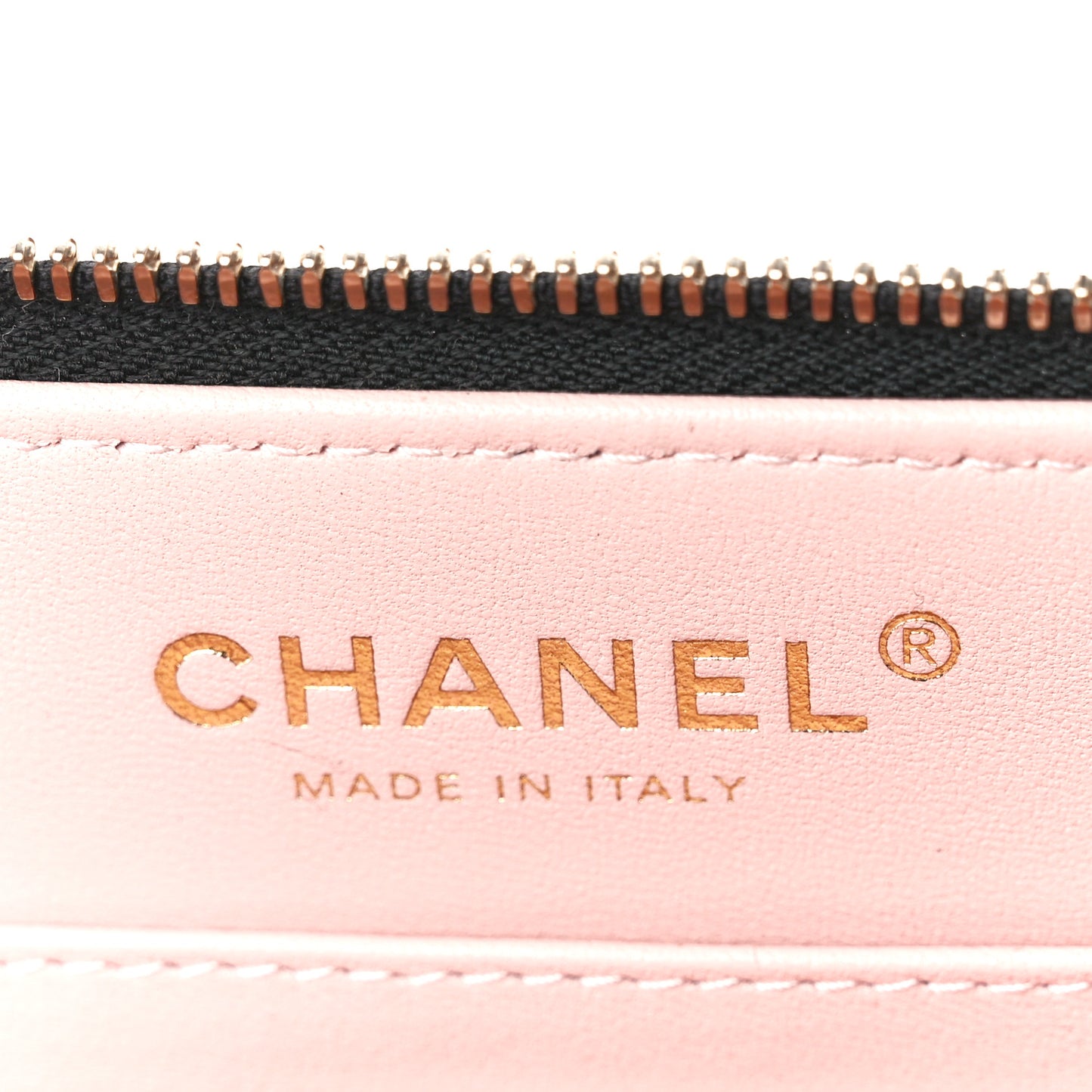 Shiny Lambskin Quilted CC Vanity Case Black