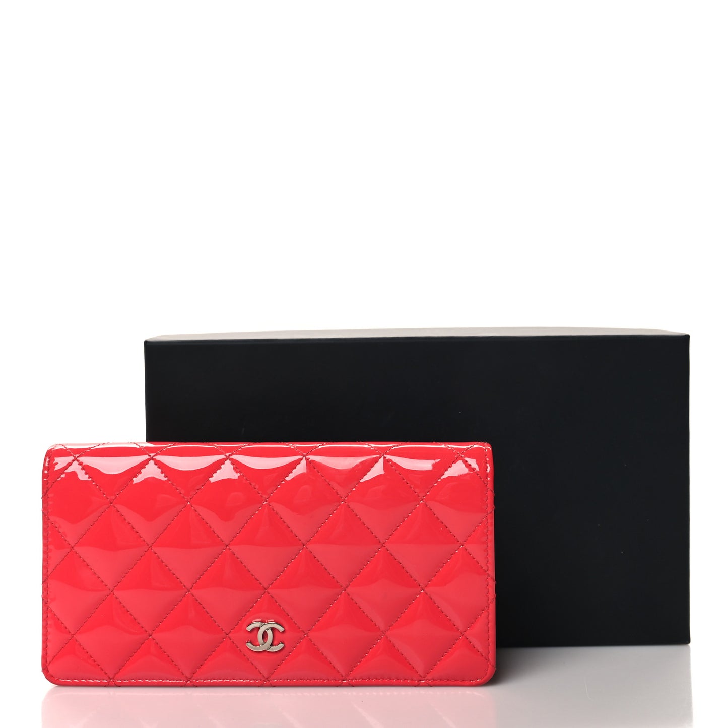 Patent Calfskin Quilted Yen Wallet Pink