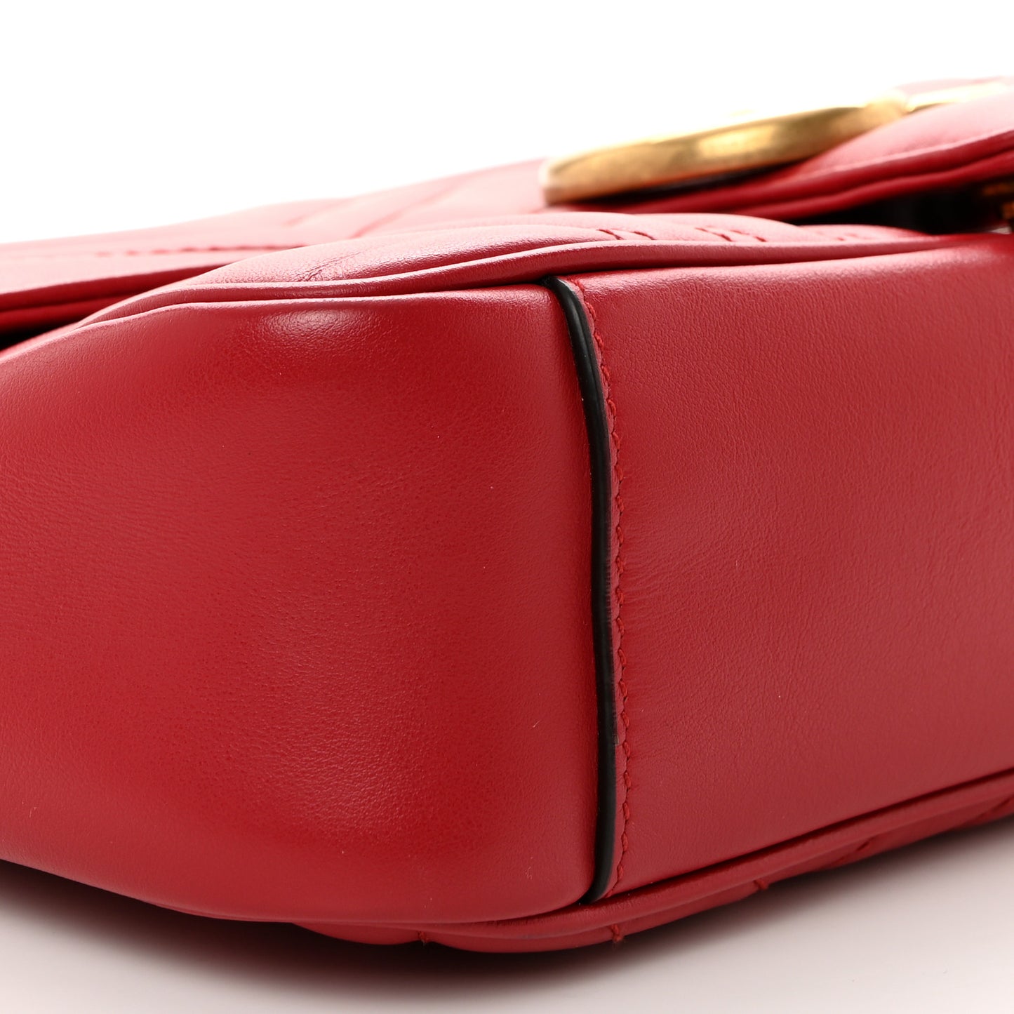 Calfskin Matelasse Small GG Marmont Shoulder Bag Hibiscus Red