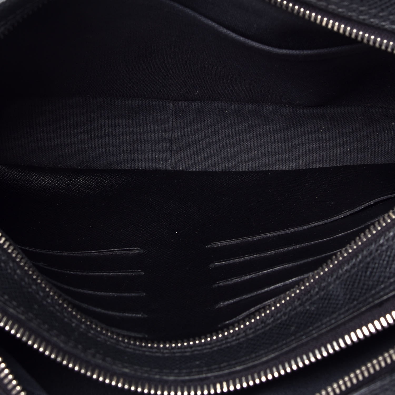 Louis Vuitton Taiga Pochette Marly Dragonee Black 5 of 6