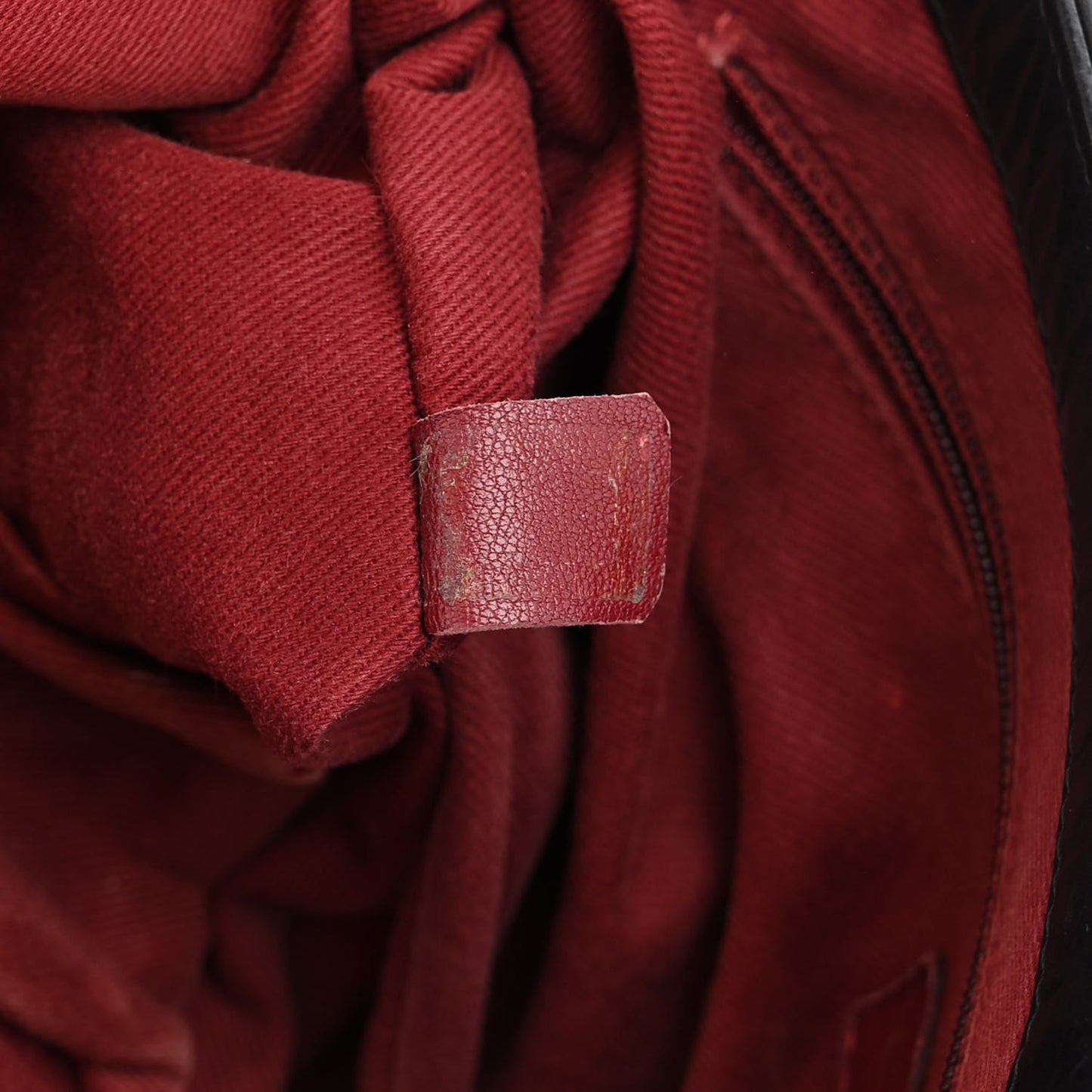 Aged Calfskin Quilted Medium Pondichery Flap Black