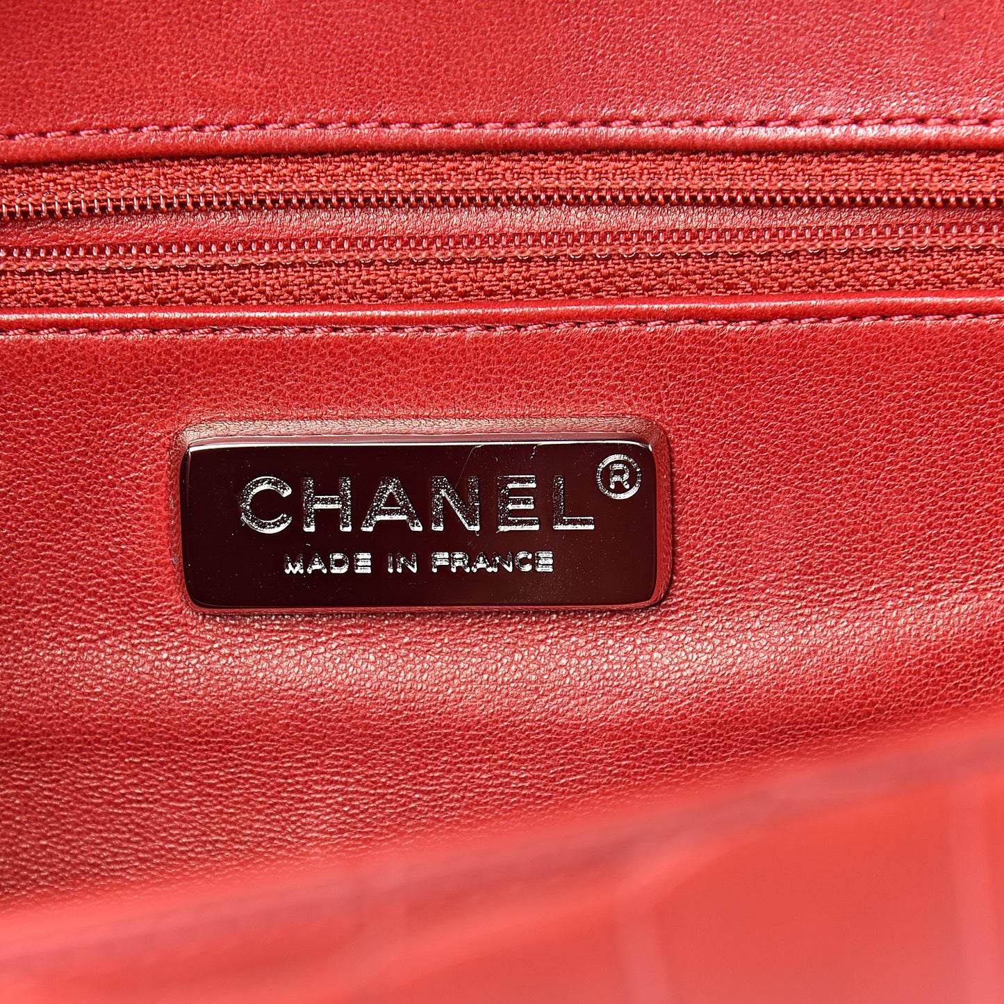 Matte Alligator Jumbo Single Flap Red