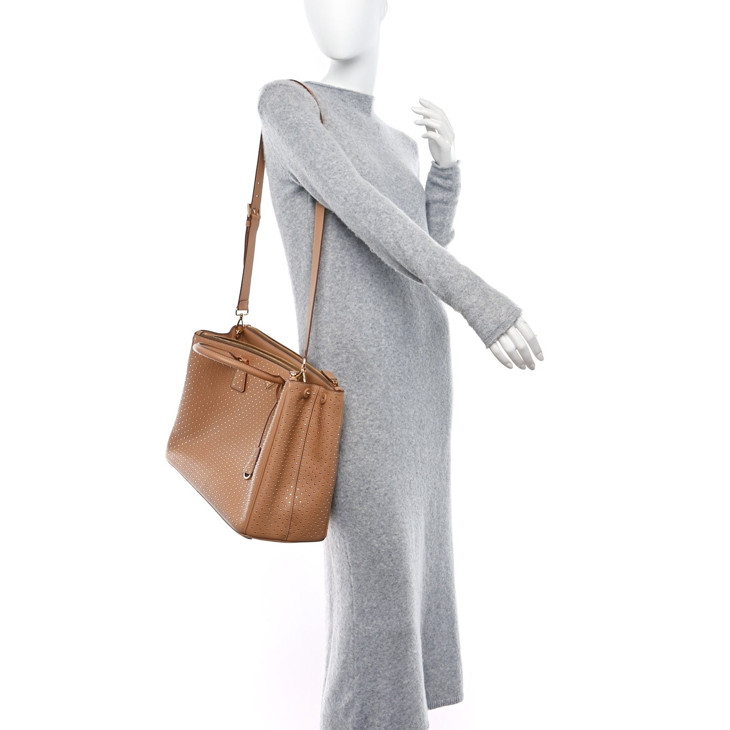 Calfskin Studded Extra Large Galleria Double Zip Tote Natural
