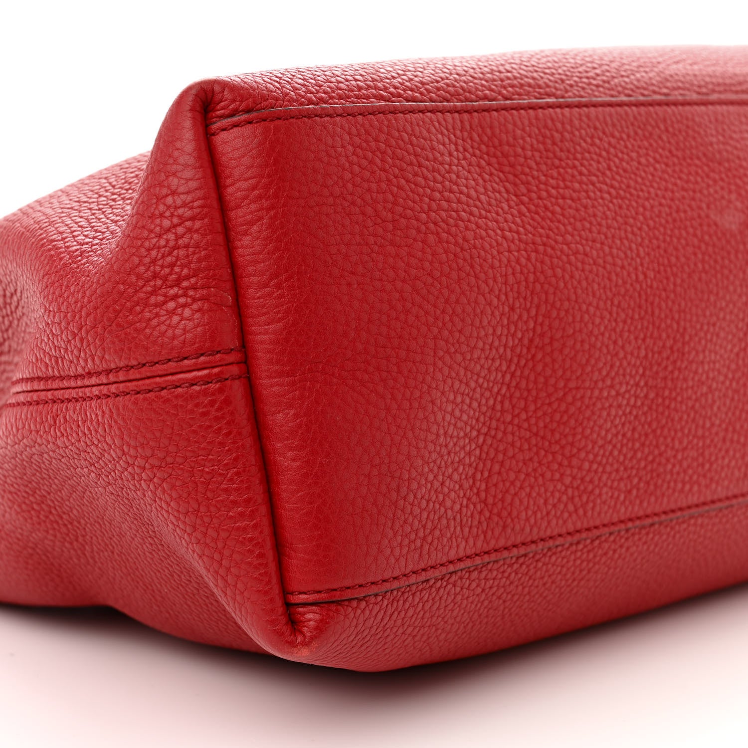 Gucci Pebbled Calfskin Medium Soho Chain Shoulder Bag Tabasco Red 9 of 17