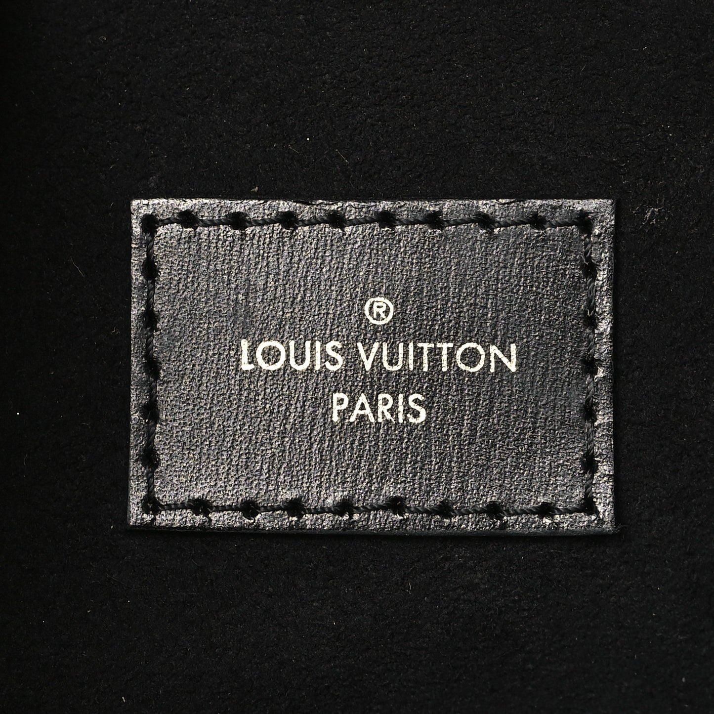 Reverse Monogram Pochette Metis