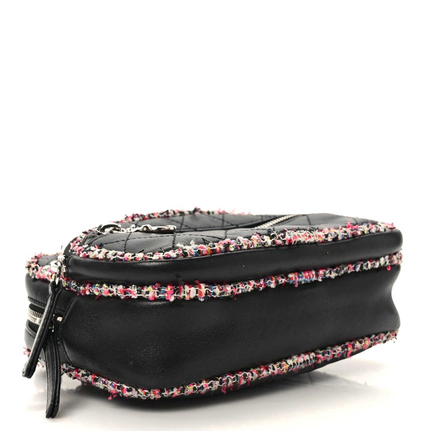 Lambskin Quilted Tweed Elegant Trim Front Zip Camera Case Black