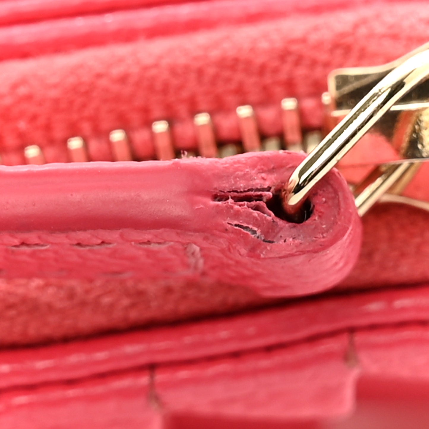 Caviar Quilted Flap Zip Card Holder Dark Pink