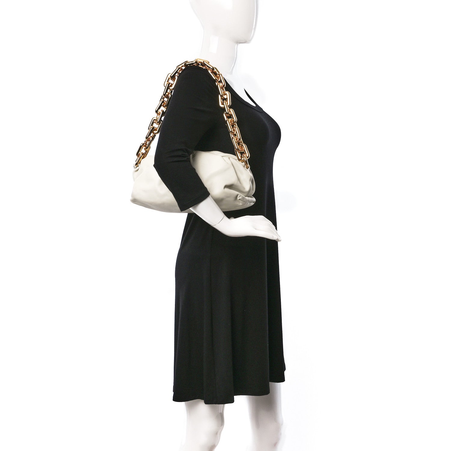 Bottega Veneta Calfskin The Pouch Chain Plaster 2 of 8