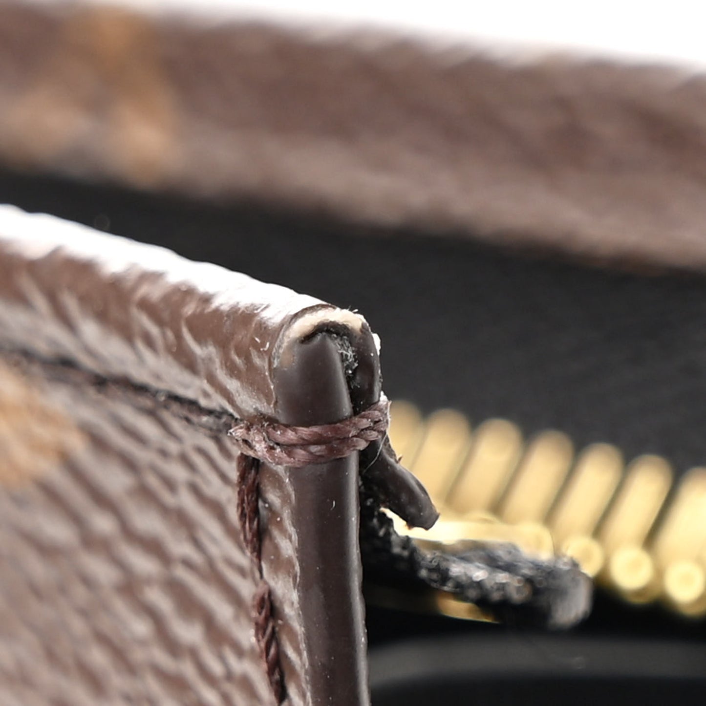 Monogram Poche Toilette NM