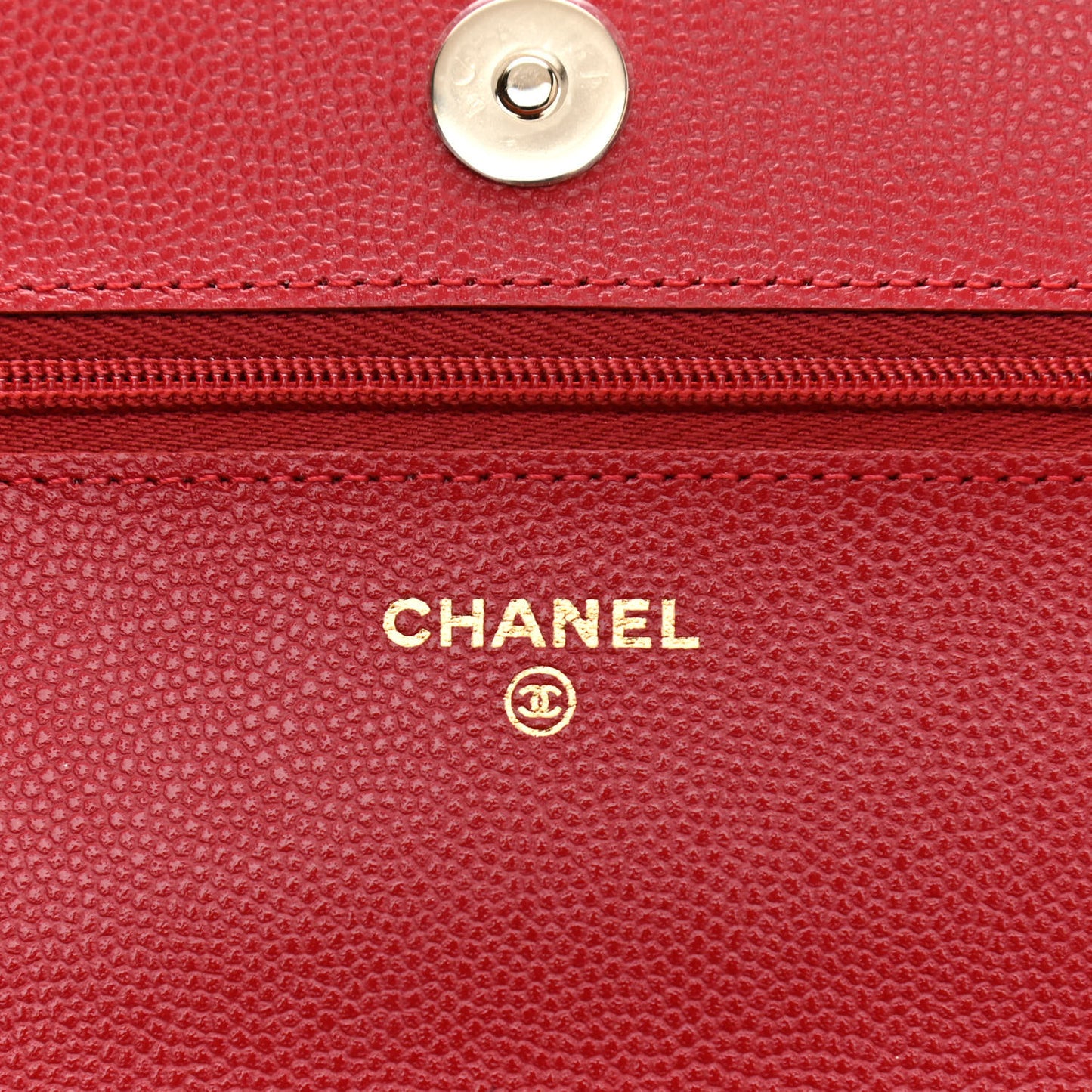Caviar Quilted Wallet On Chain WOC Red