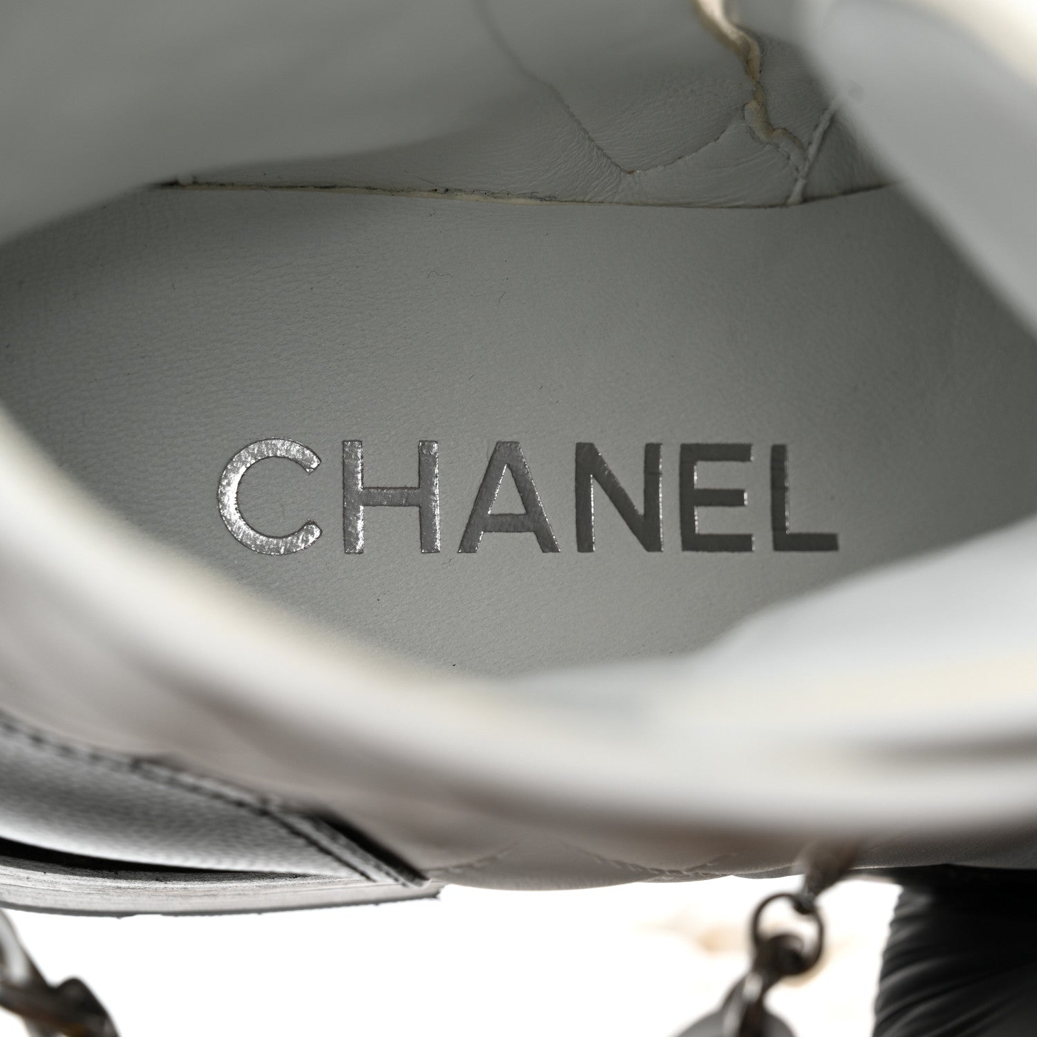 Chanel Caviar Calfskin Quilted Chain Lace Up Combat Boots 35.5 White Black 8 of 9