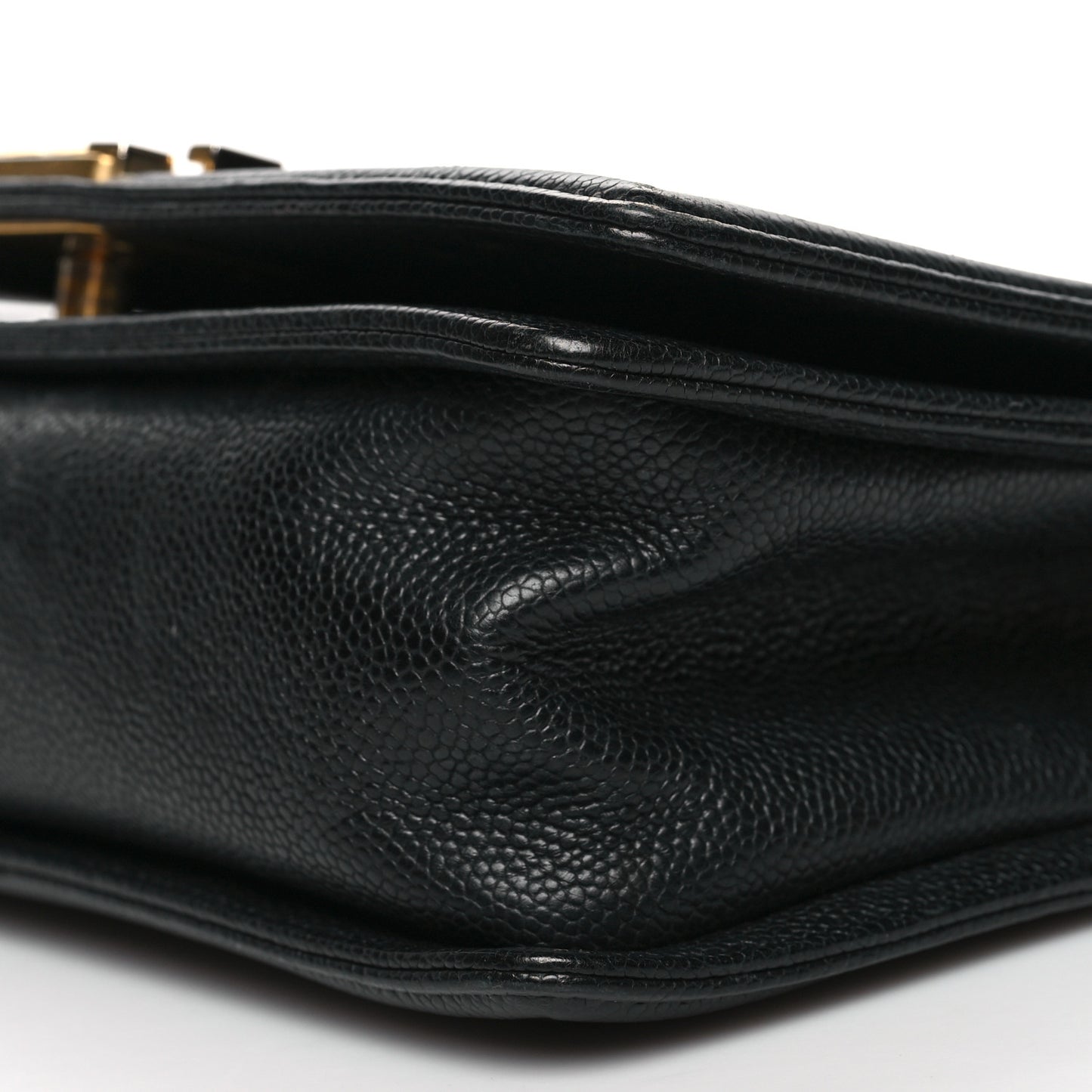 Caviar Quilted Medium Boy Flap Black