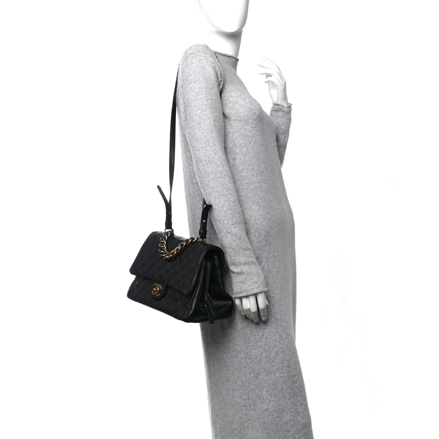 Shiny Sheepskin Quilted Large Trapezio Flap Black