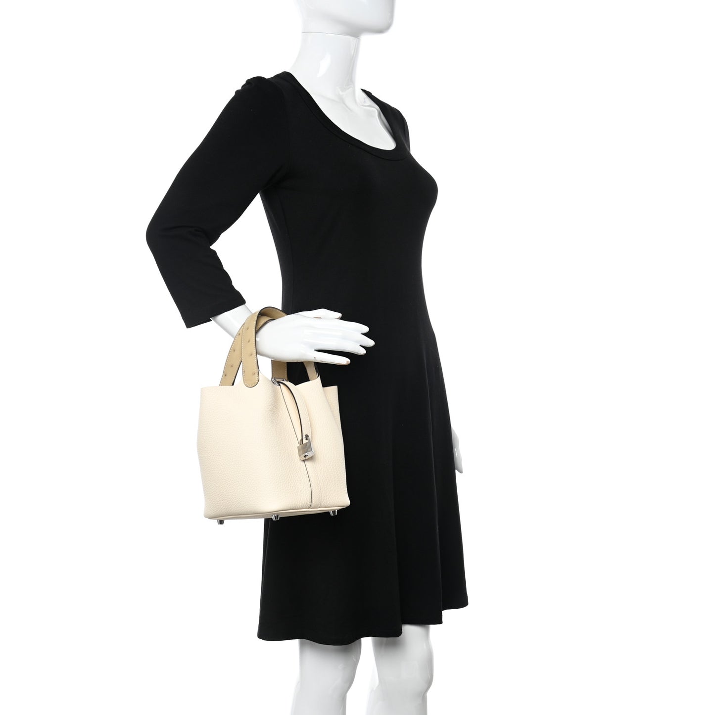 Taurillon Clemence Ostrich Touch Picotin Lock 18 PM Nata Trench