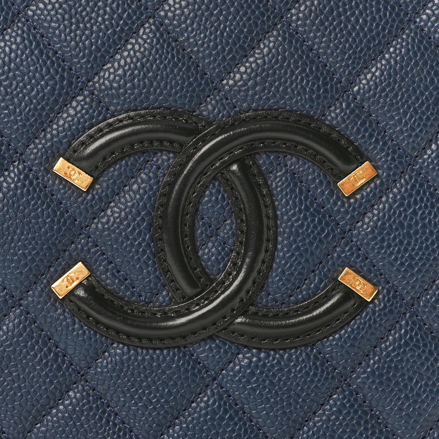 Caviar Quilted Large CC Filigree Vanity Case Navy Black