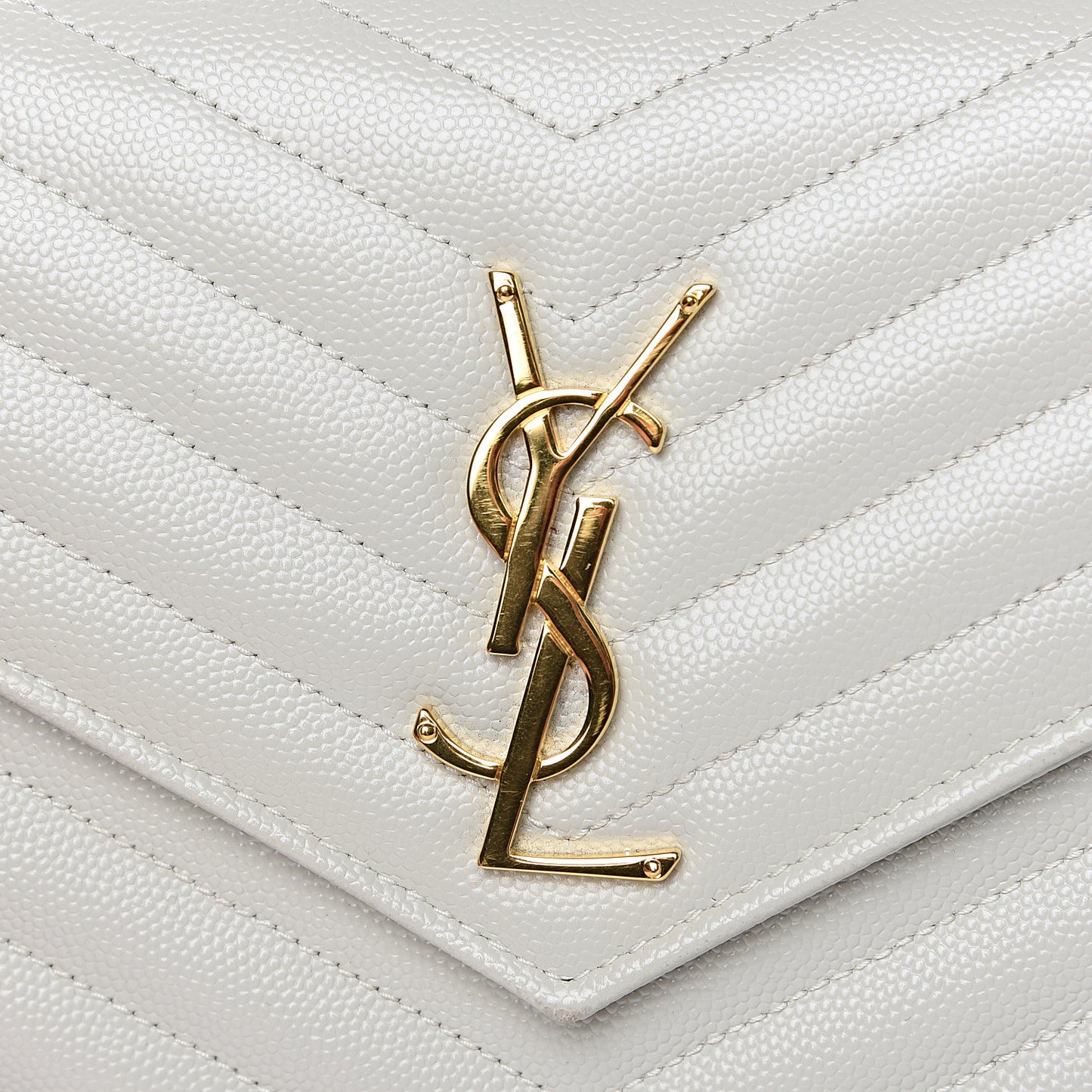 Grain De Poudre Matelasse Chevron Monogram Chain Wallet Cream