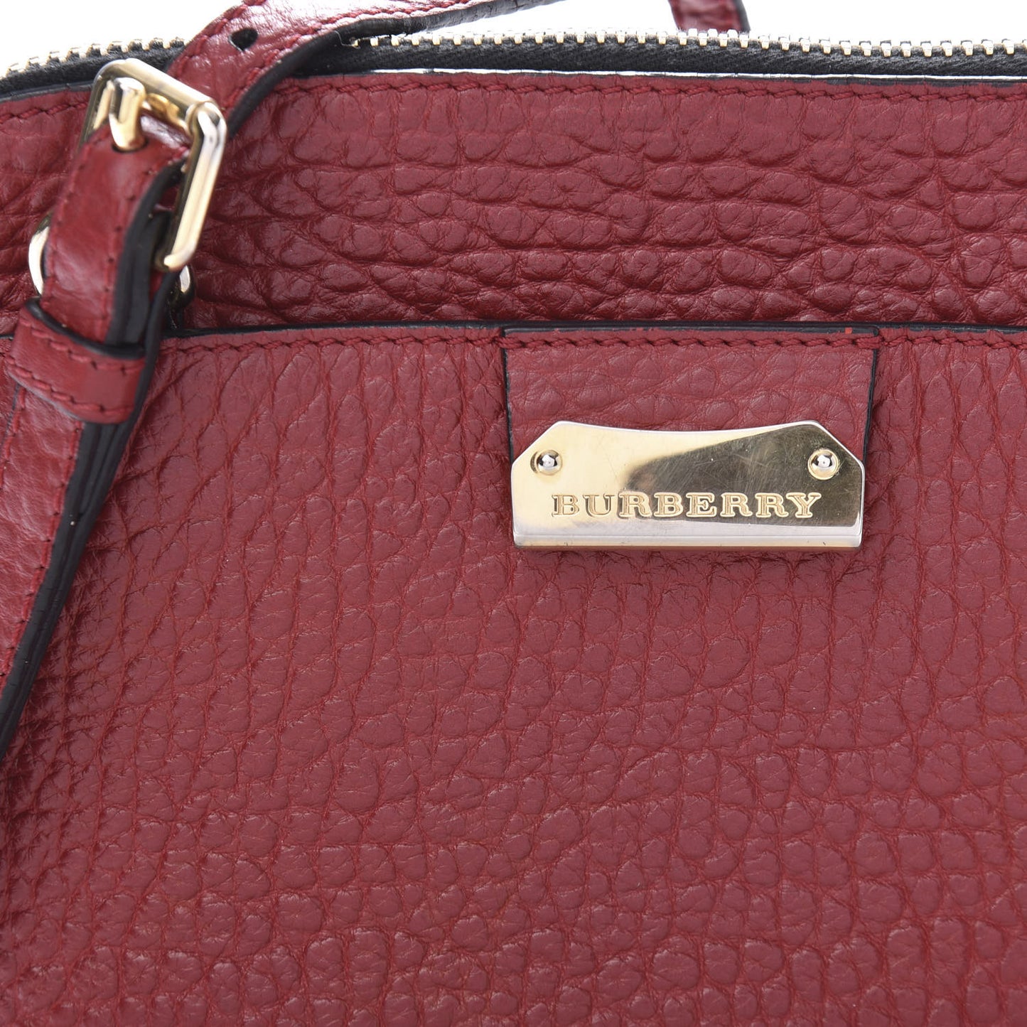 Signature Grain Small Crossbody Red