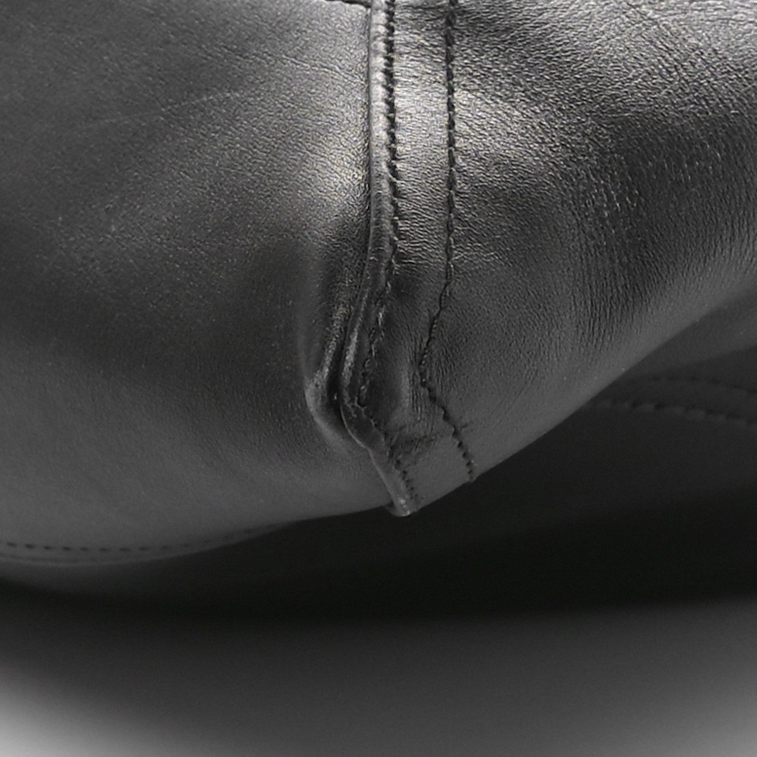 Bottega Veneta Silky Calfskin Large Hop Black 11 of 11