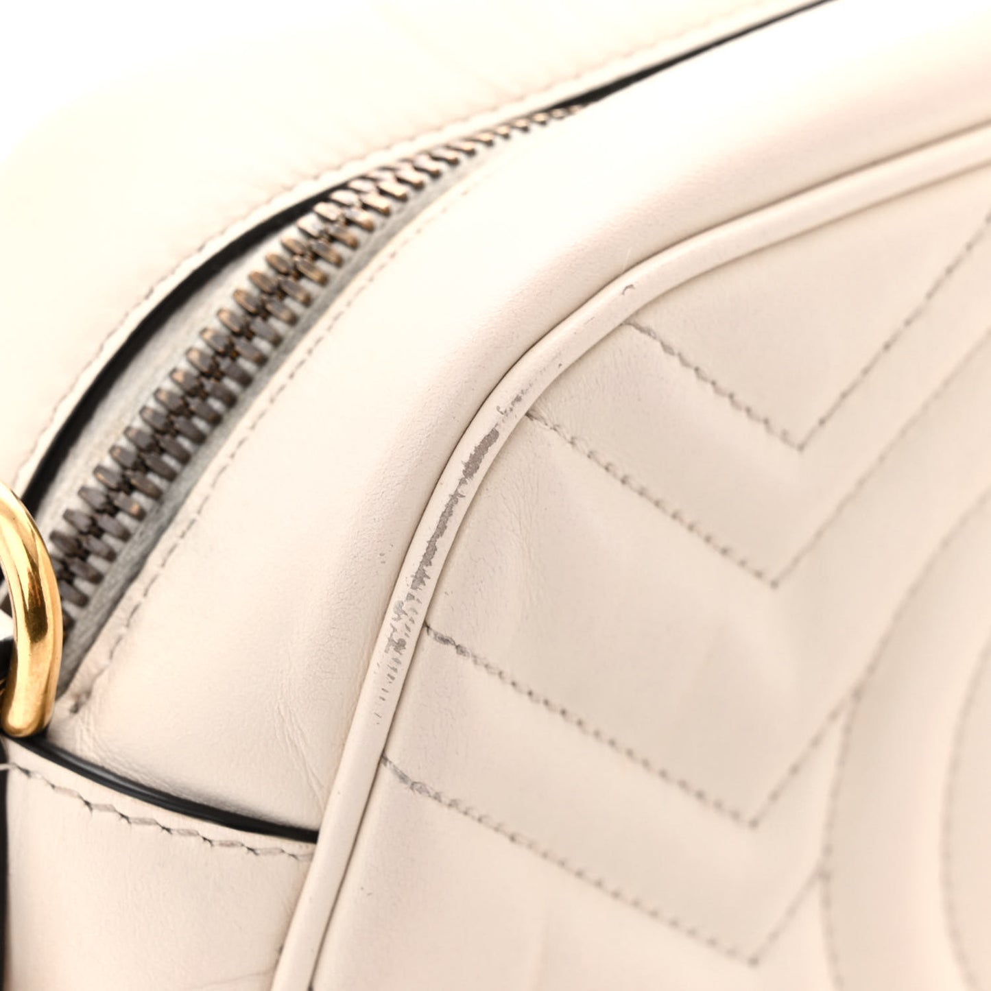 Calfskin Matelasse Small GG Marmont Chain Shoulder Bag White