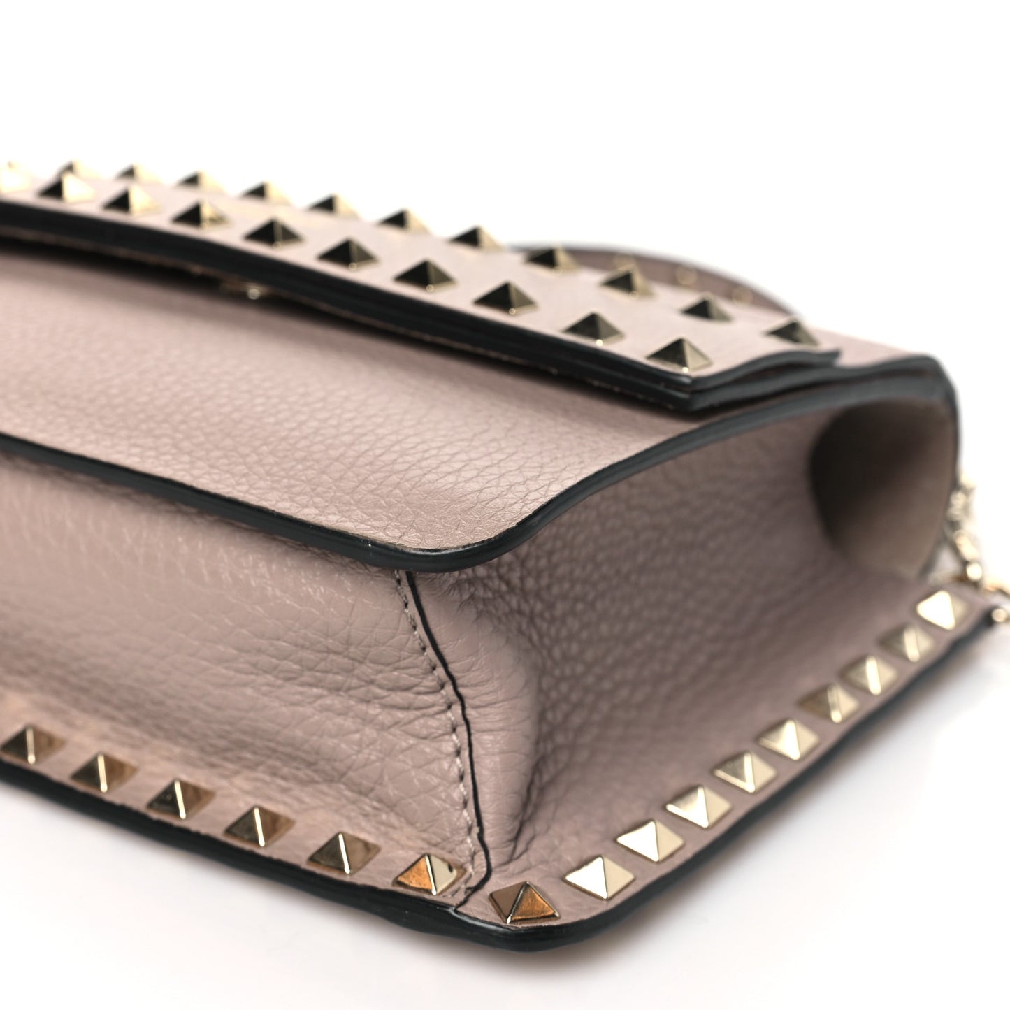 Pebbled Calfskin Rockstud Side Slip Crossbody Poudre