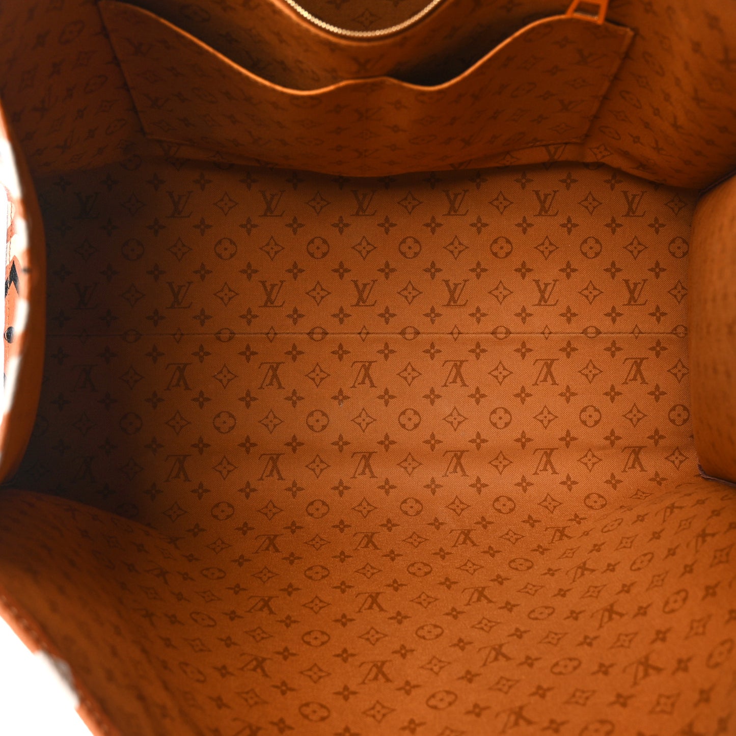Monogram Giant Crafty Onthego GM Crème Caramel