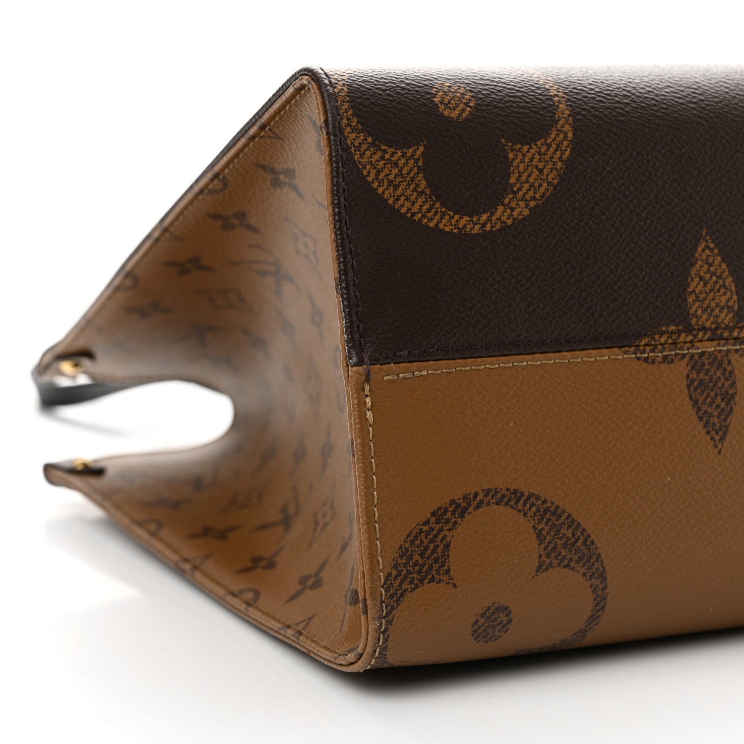 Louis Vuitton Reverse Monogram Giant Onthego MM 8 of 12