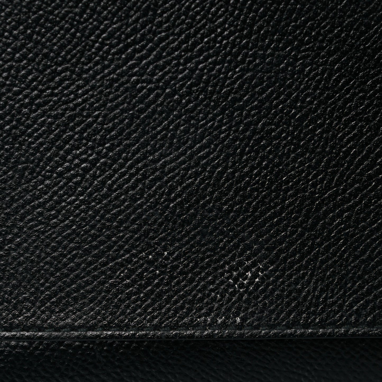 Hammered Calfskin Vara Bow Chain Tote Black