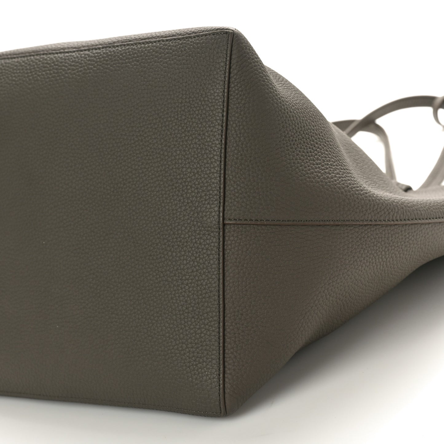 Grained Calfskin Park Tote Three Elephant