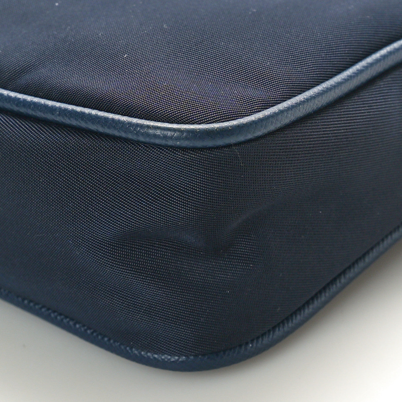 Tessuto Nylon Saffiano Crossbody Bag Bleu