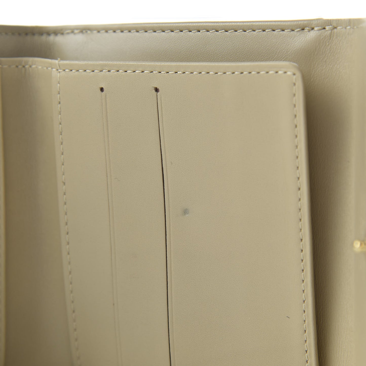 Vernis Elise Wallet Beige
