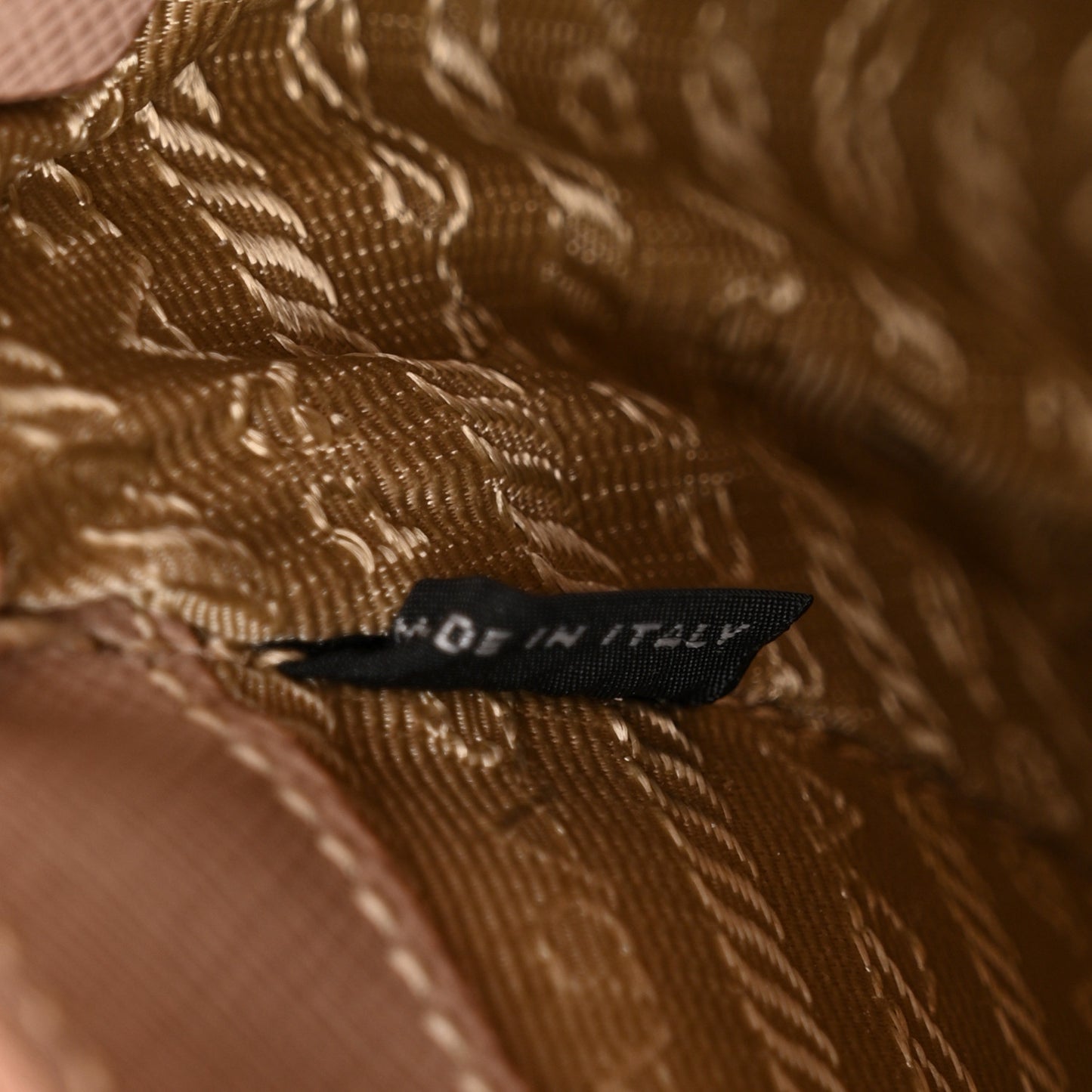 Saffiano Lux Open Promenade Tote Cammeo