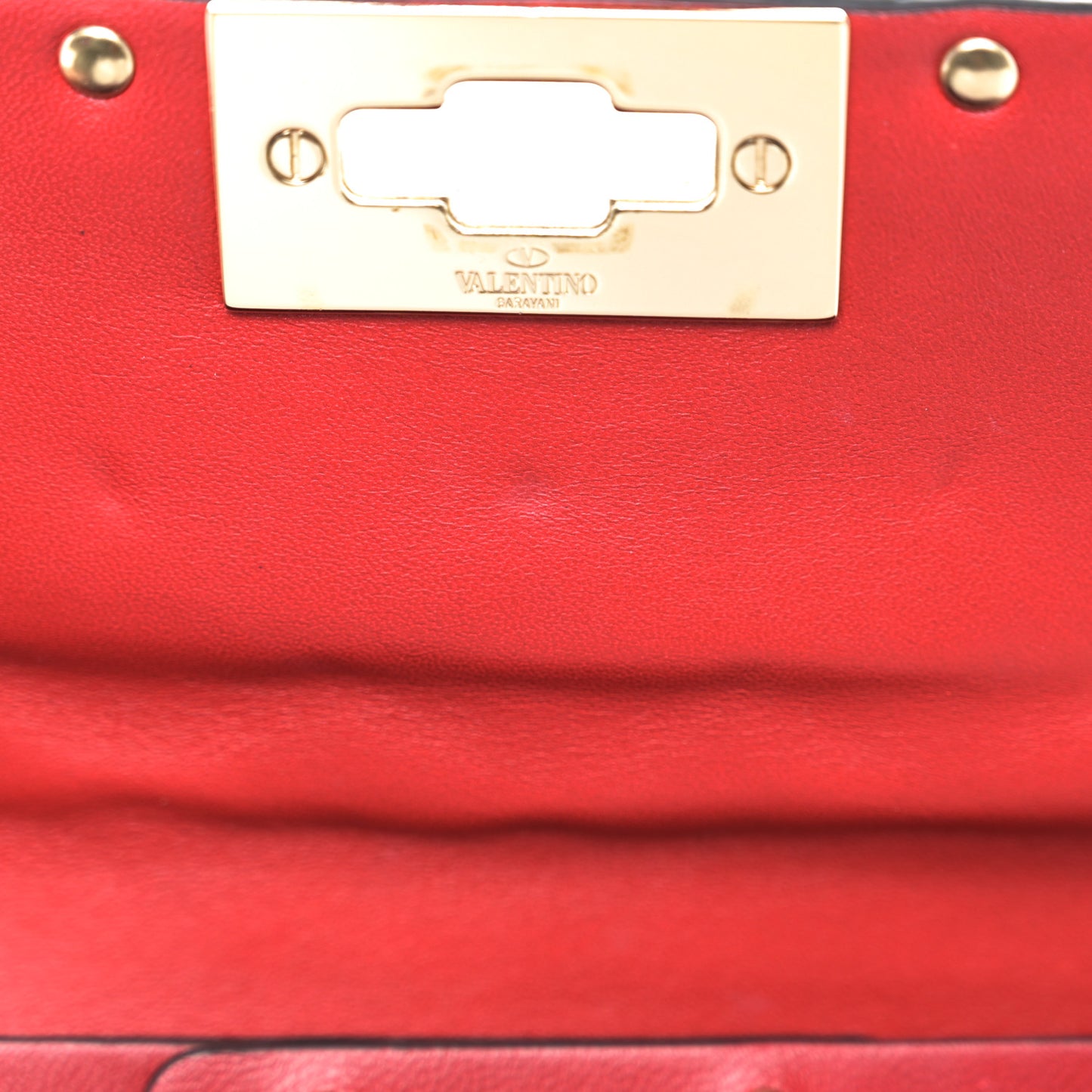 Nappa Rockstud Spike Wallet on Chain Rubino