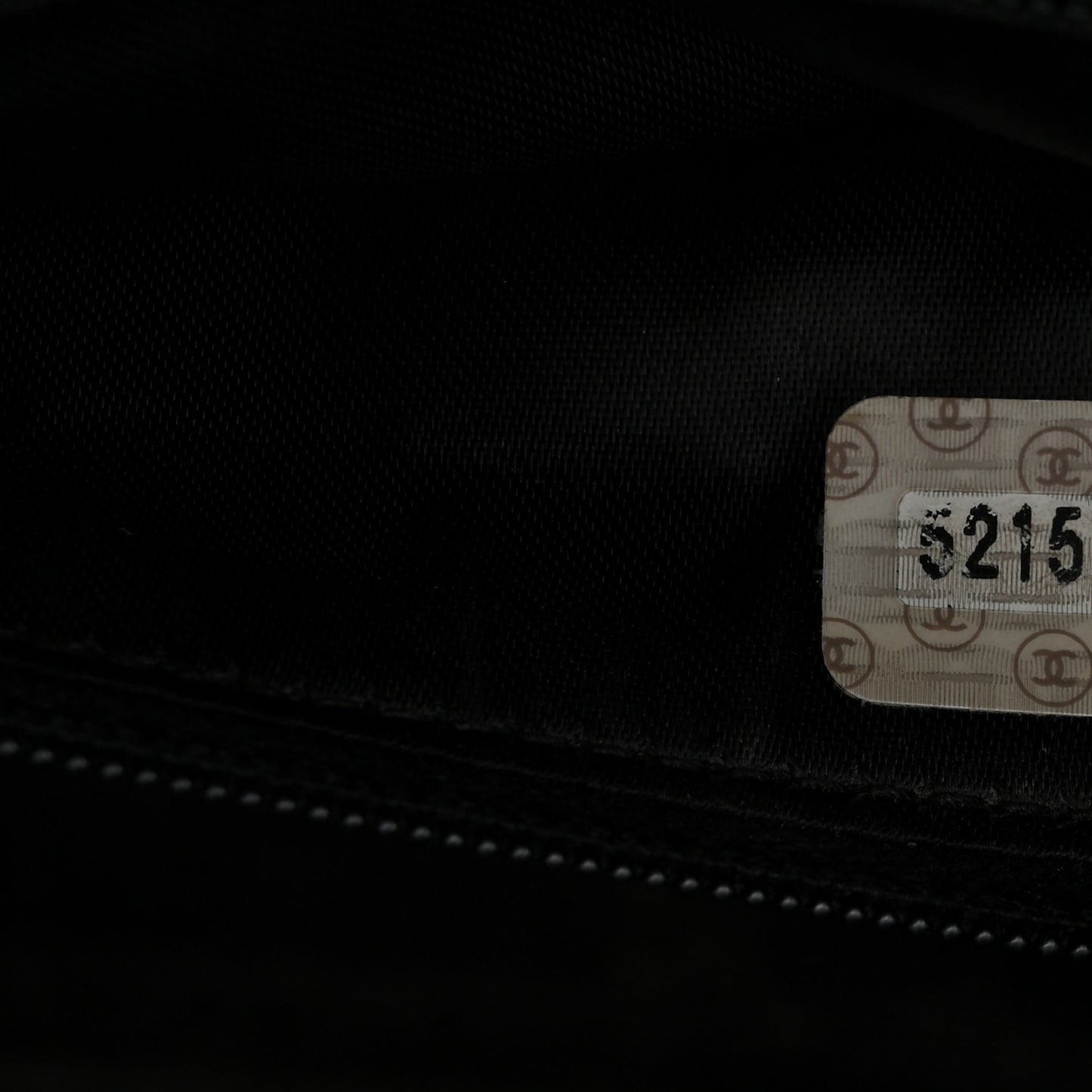 Caviar CC Shoulder Bag Black