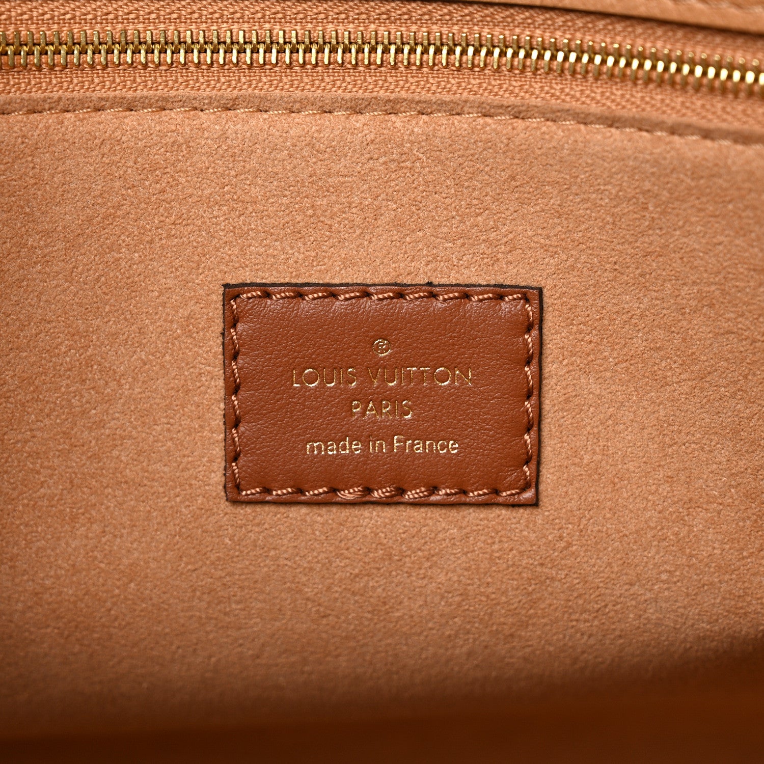 Louis Vuitton Mahina On My Side Arizona 6 of 10