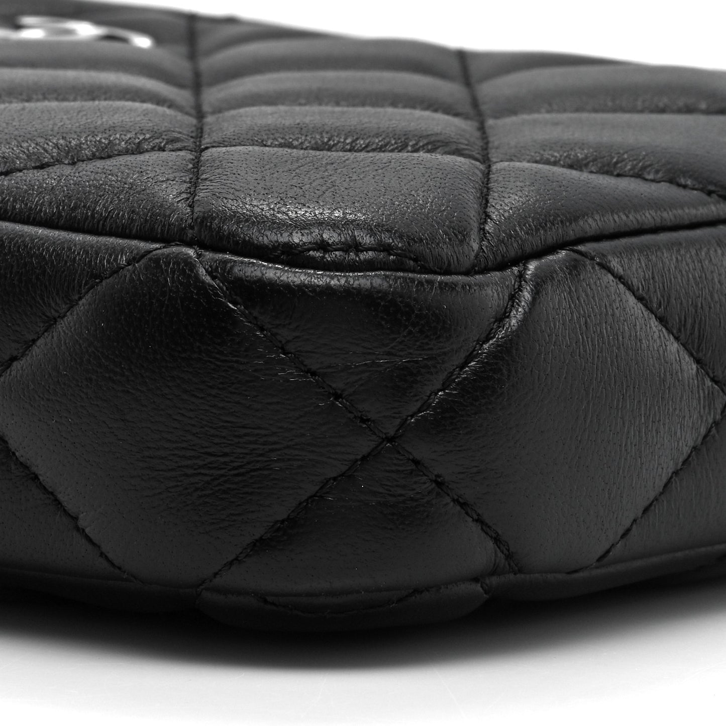 Lambskin Quilted Small Clutch With Chain Black